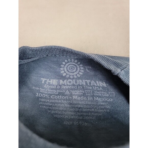 The Mountain Wolf Moon Shirt Mens L Tie Dye Blue Nature Woods Animal Fierce EUC - Picture 2 of 12